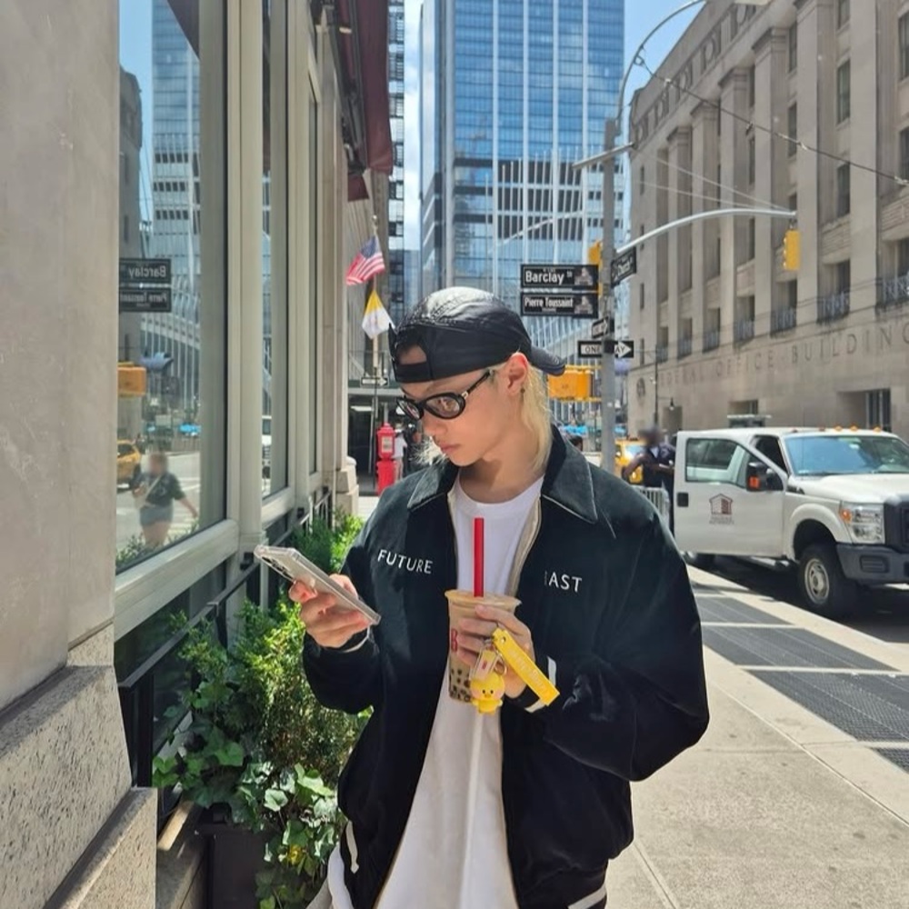 *BRAND NEW* Gong Cha Stray Kids Felix Bokari Yellow Duck Keyring Drink Accessory